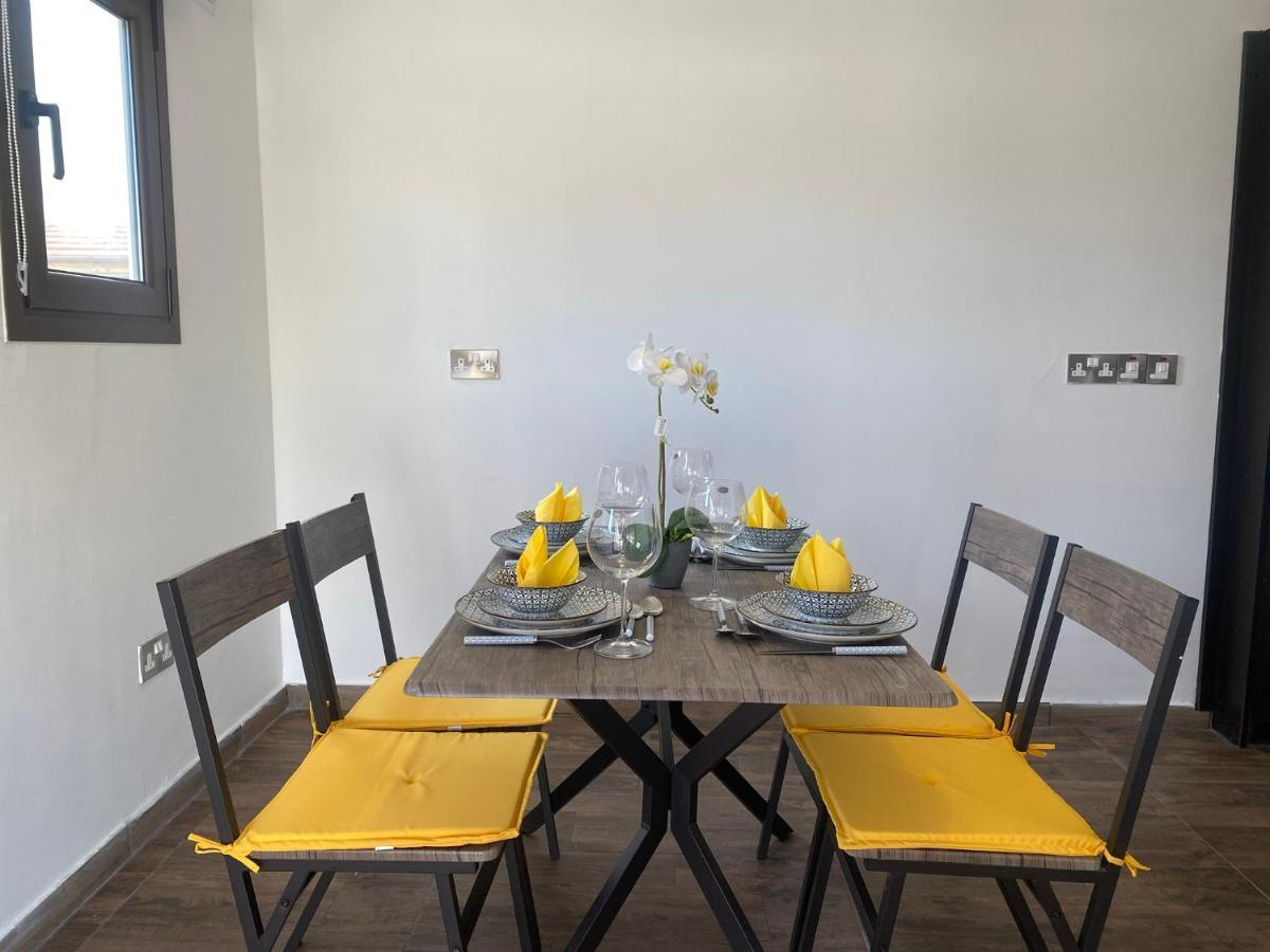 Philip Spacious Apartment Limassol Exterior photo